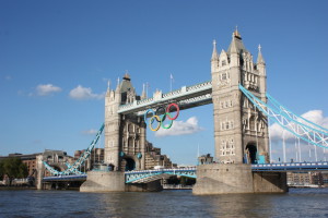 Olympijské a Tower Bridge